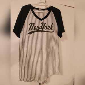 super comfortable & soft baseball tee